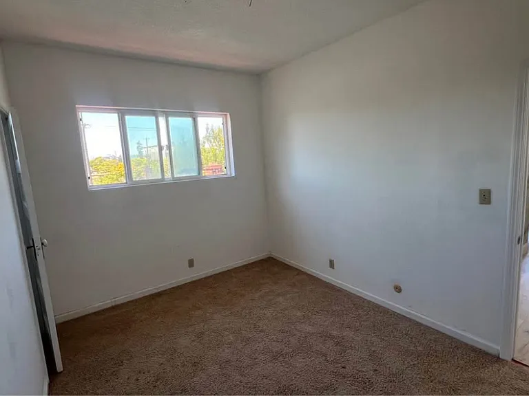 5865 Marshall St #5 — Photo 5