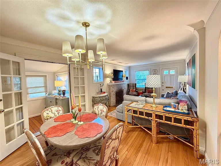 22 Stratford Ln — Photo 5