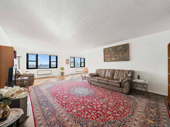 7855 Blvd East image 2 of 26