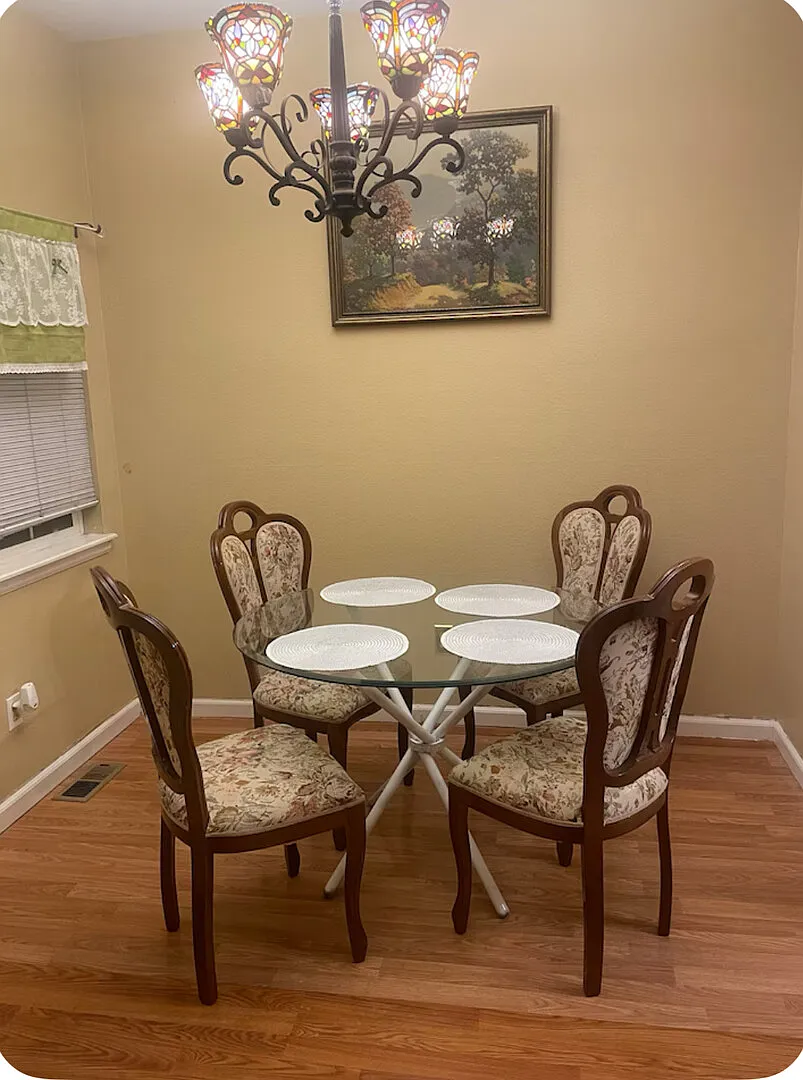 Charming Cozy Townhome — Photo 2