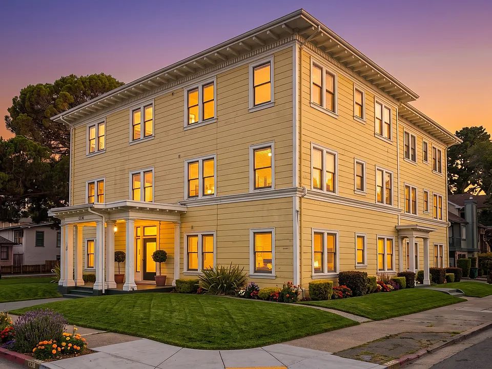 1539 Encinal Ave #4