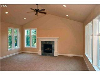 4th image of 13313 NE 39th Ave