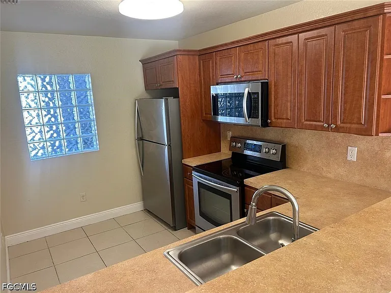 1910 Santa Barbara Blvd #2 — Photo 1