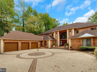 30 Southwood Dr, Cherry Hill, NJ 08003