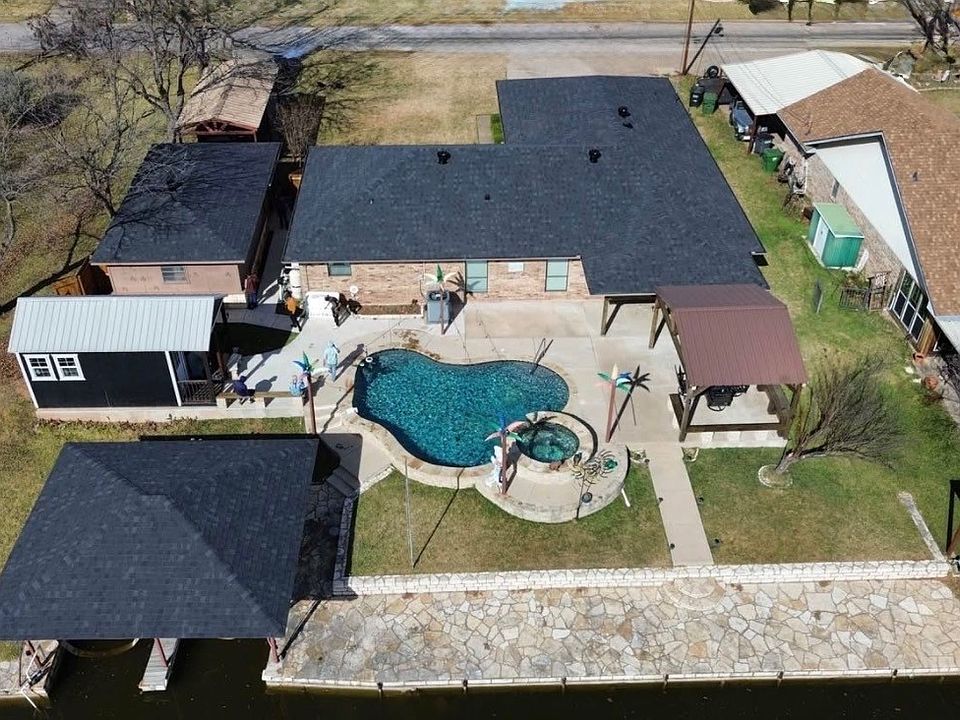 1st image of 3702 Lake Vista Ct