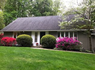 107 Poplar Dr, Pittsburgh, PA 15238