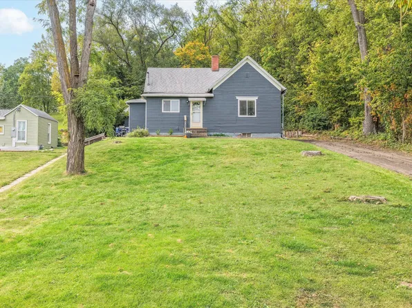 721 Glen Rd, Logan, IA 51546