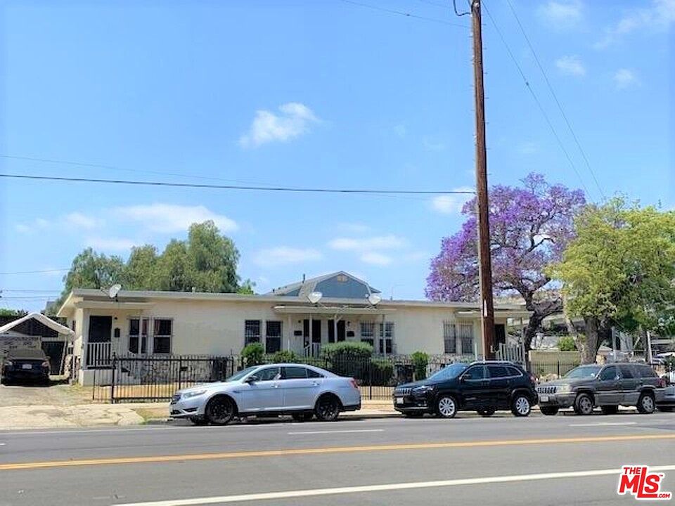 1st image of 11701 S Figueroa St