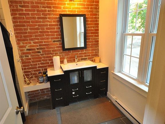 landlord_unit_photo_0.15625