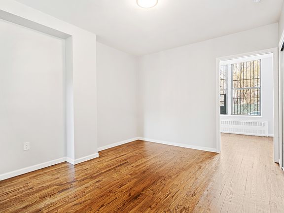 4th image of 62 Lewis Ave APT 1A