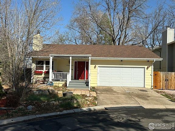 2nd image of 2706 Balmoral Ct