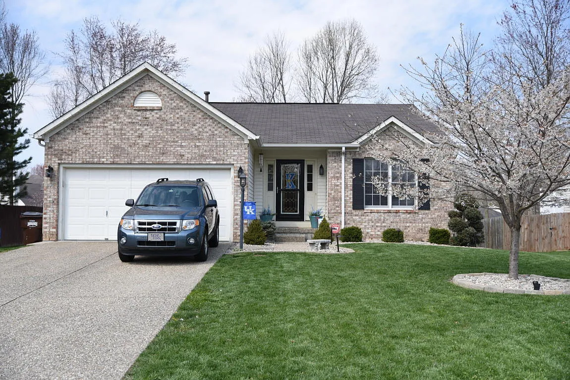 6811 Brook Bend Way photo 1
