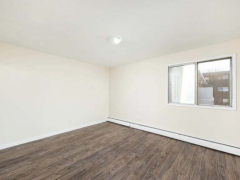 10320 122nd St NW — Photo 19