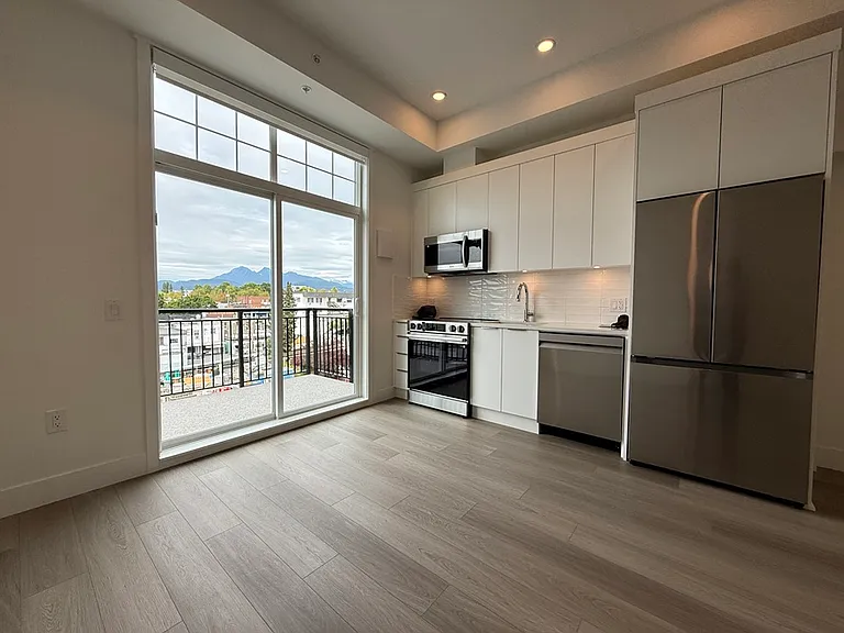 22348 North Ave #514 — Photo 11