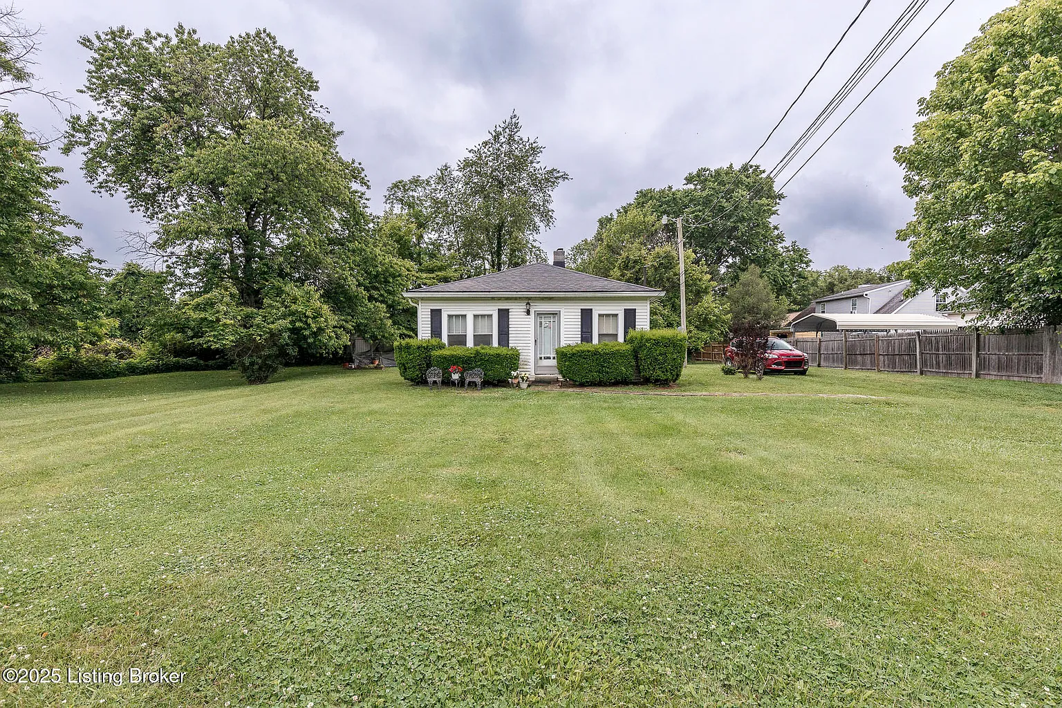 9416 Old Six Mile Ln photo 1