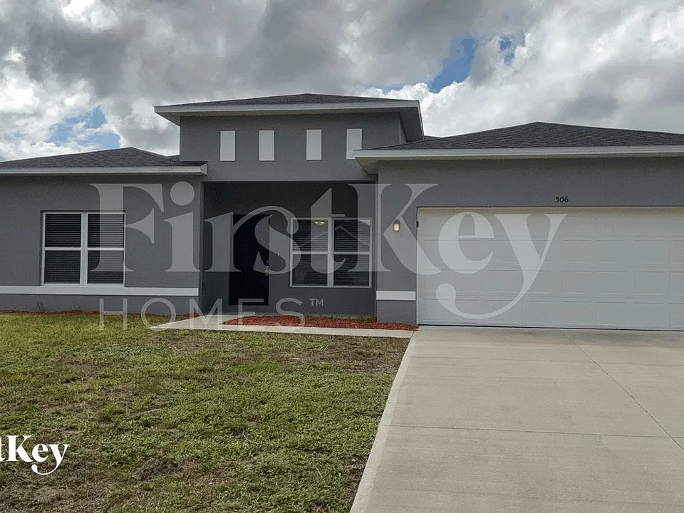 506 White Plains Ave SW
