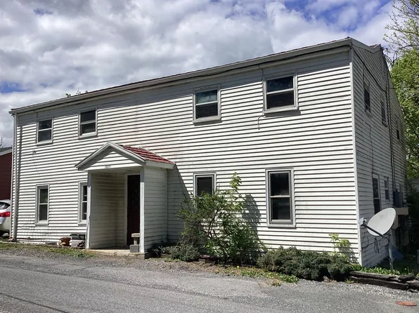 15371 Church Street, 15371 Church St #7, Blue Ridge Summit, PA 17214