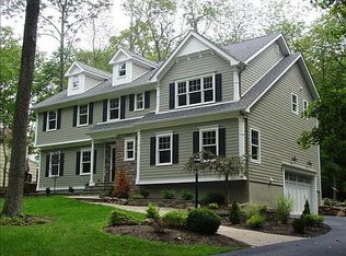 127 Cedar Green Ln, Berkeley Heights, NJ 07922
