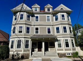 203 High St #3, Brookline, MA 02445