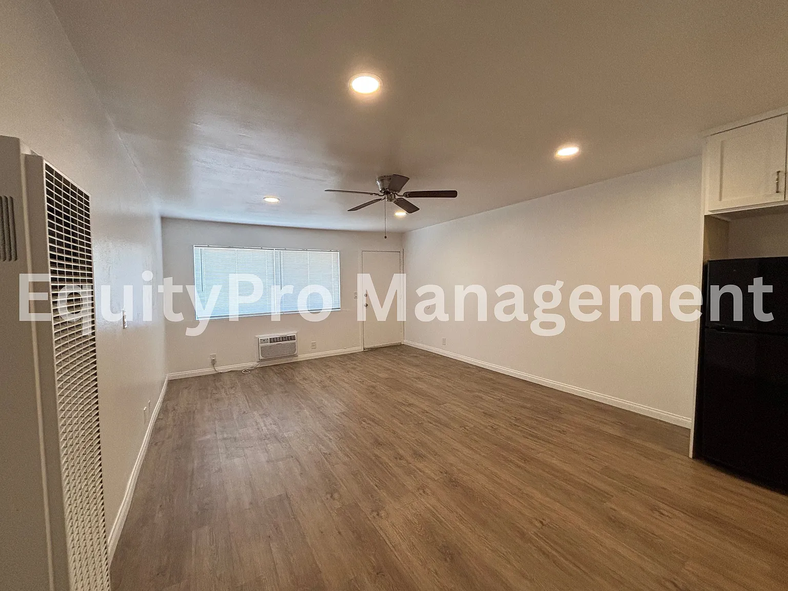 Studio, 375 sqft, $1,400 — Photo 2