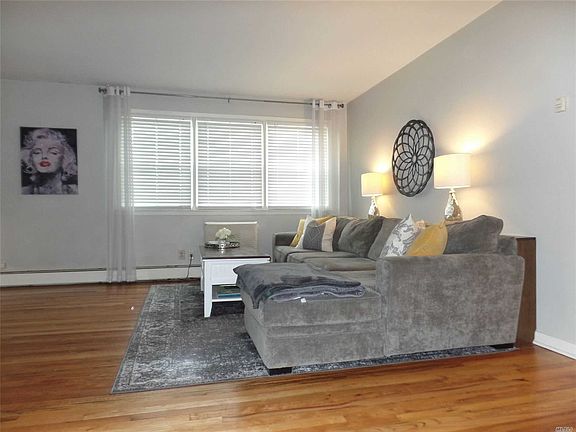 5th image of 4020 Jerusalem Ave APT 2D