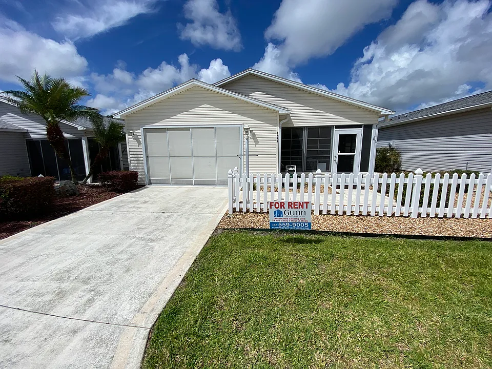 1672 Duran Dr