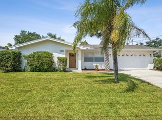 2016 Cove Dr, Largo, FL 33774