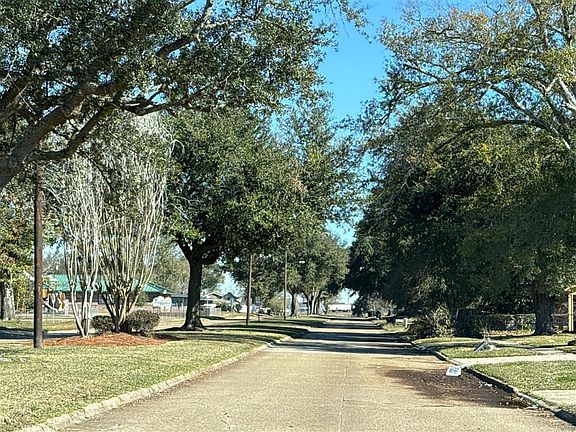5th image of 3561 Greinwich Blvd