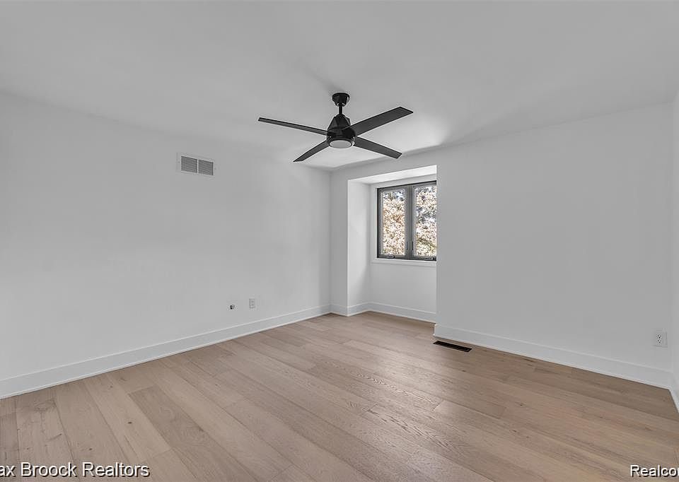 7244 Lahser Rd, photo 17
