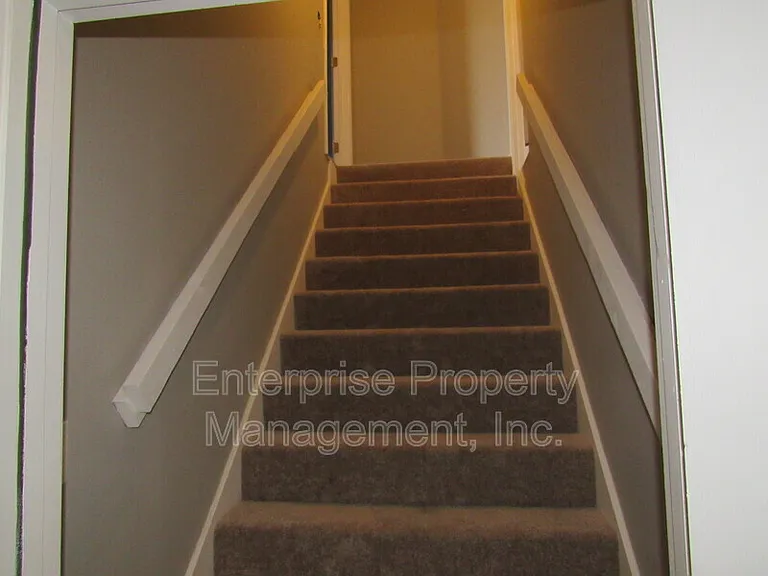 7037 Meadowlands Pl — Photo 6