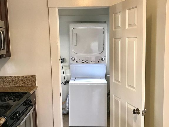 5th image of 6104 Mesa Ave