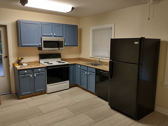 2nd image of 109 Dantzler Dr #101