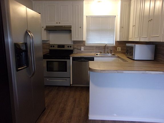 5th image of 1364 NE Norma Ln #4