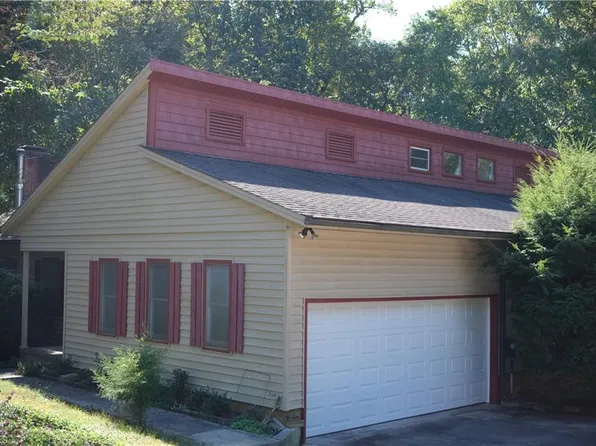 907 Baker Dr, Haw River, NC 27258