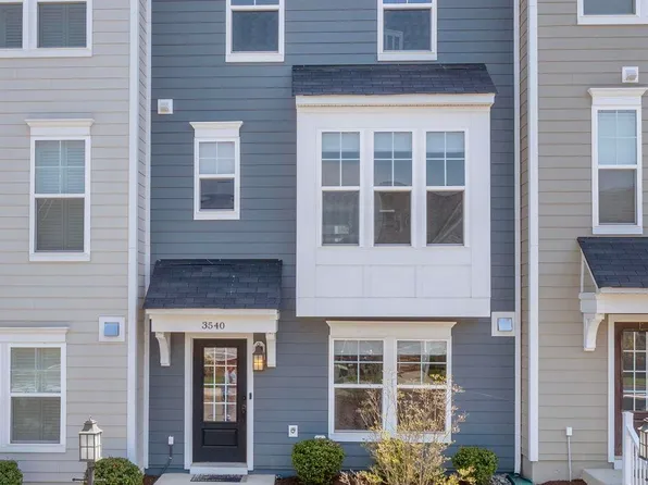 3540 Grand Forks Blvd, Charlottesville, VA 22911