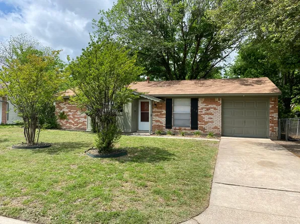 712 SW Southridge Dr, Burleson, TX 76028