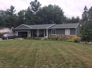 1143 Paradise Lake Dr SE, Grand Rapids, MI 49546