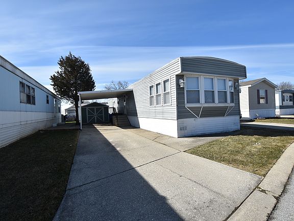 3rd image of 8800 S Harlem Ave #2219