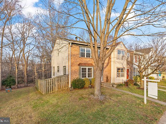 3rd image of 6172 Trident Ln