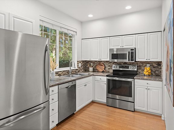 2nd image of 9634 179th Pl NE Unit 2