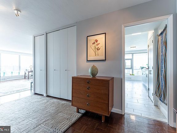 2nd image of 2401 Pennsylvania Ave APT 18C45