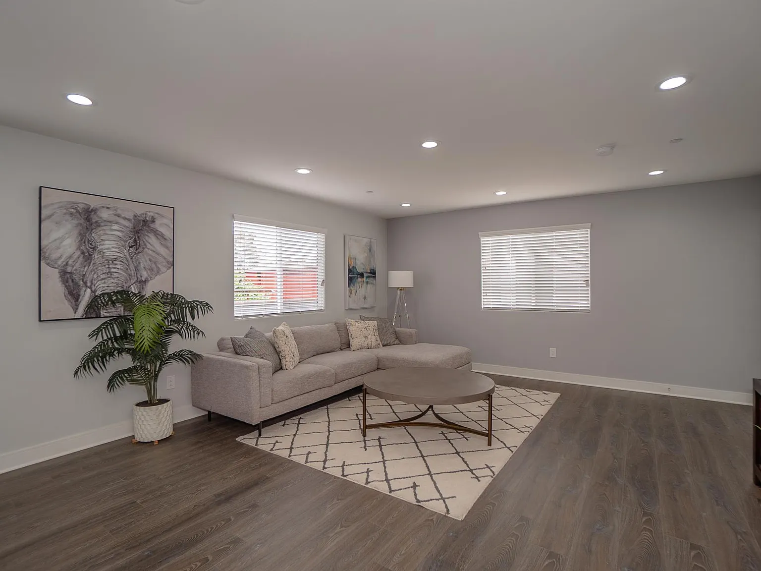 3 bed, 1480 sqft, $3,695 — Photo 4