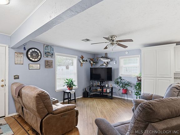 5th image of 4104 Shay Rd