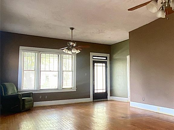 5th image of 1732 Hodges St