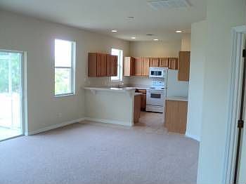 5th image of 2810 31st St W Unit 8