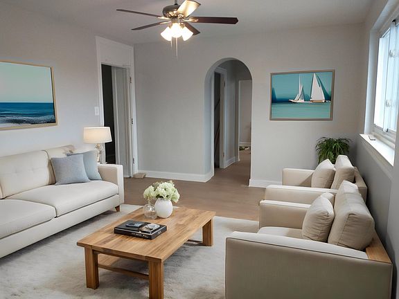 3rd image of 1528 W Pratt Blvd APT 408