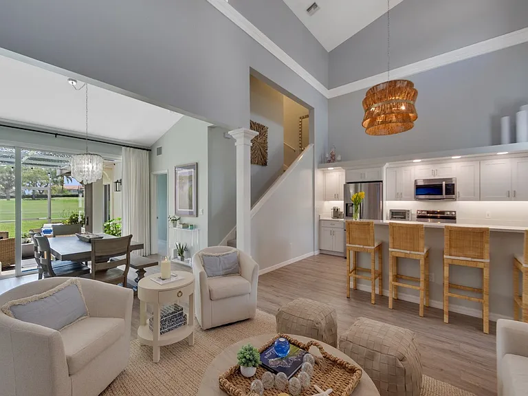 1345 Saint Davids Ln — Photo 11