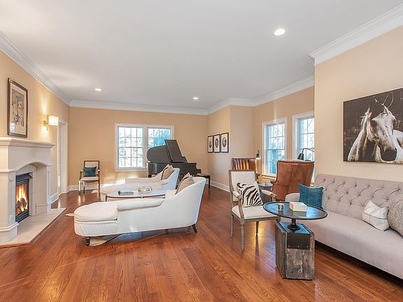 4th image of 65 Middle Patent Rd