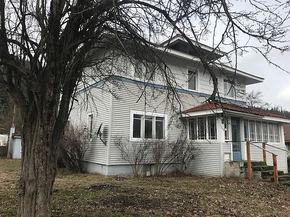 3rd image of 208 Missoula Ave