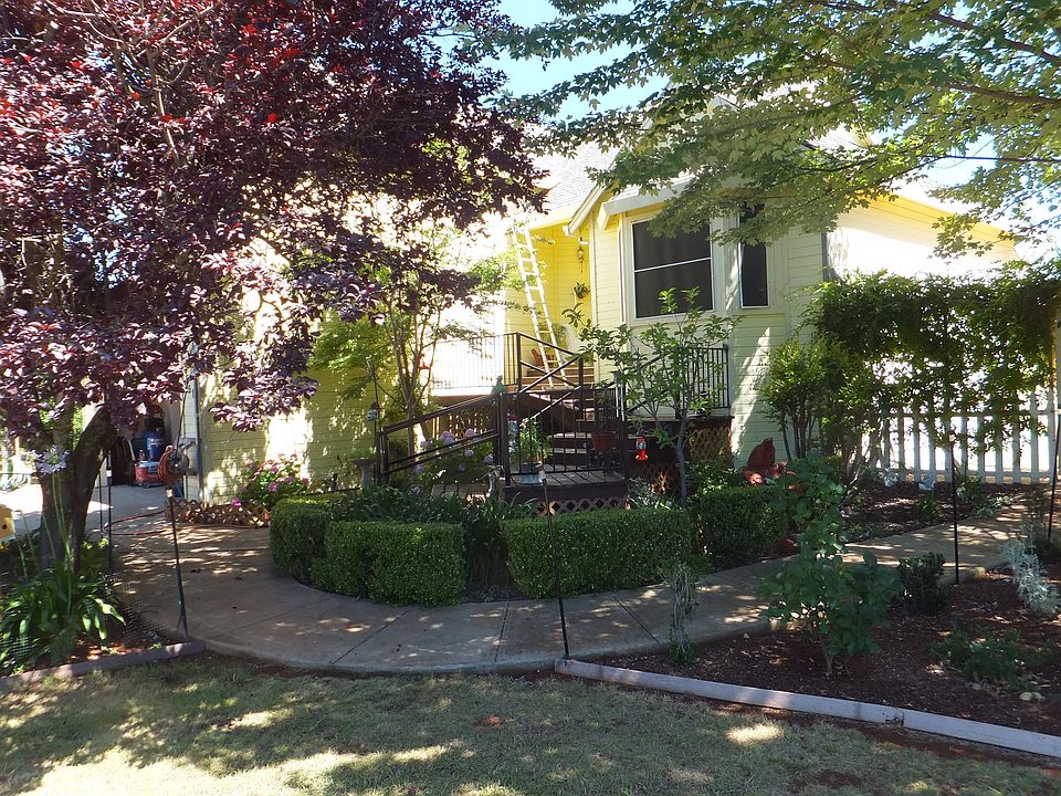 1st image of 3515 Highbury Ln